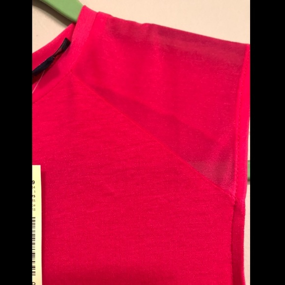 Sleeveless Top🌺 - Picture 4 of 7